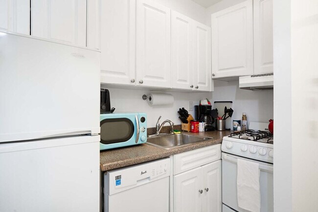 Photo - 317 E 75th St Unit ID1031999P