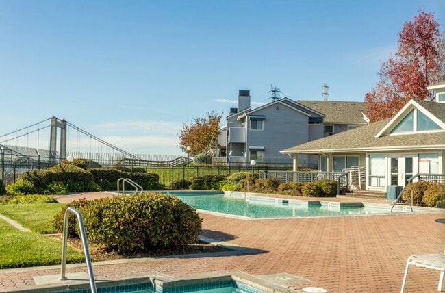 Photo - 1201 Glen Cove Pky