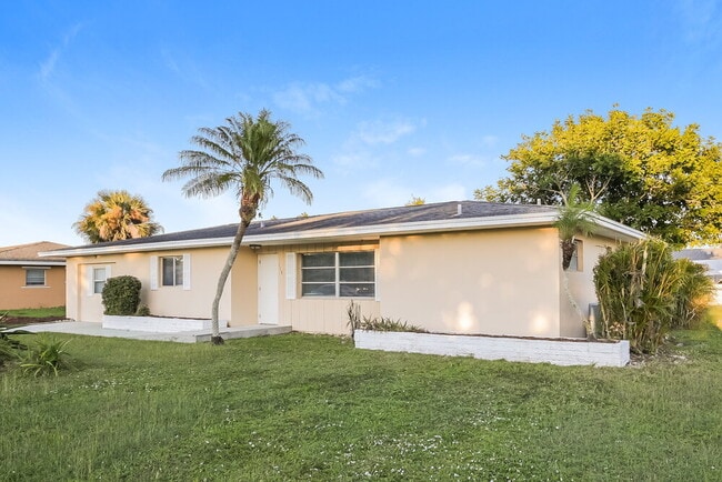 Photo - 115 Daleview Ave House