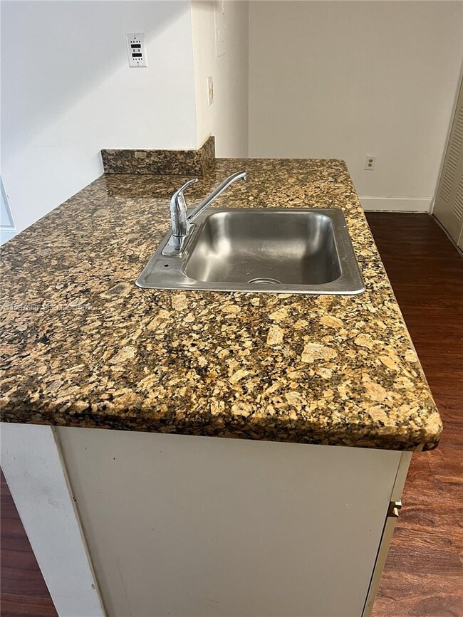 Photo - 17500 NW 67th Ct Unit P-19