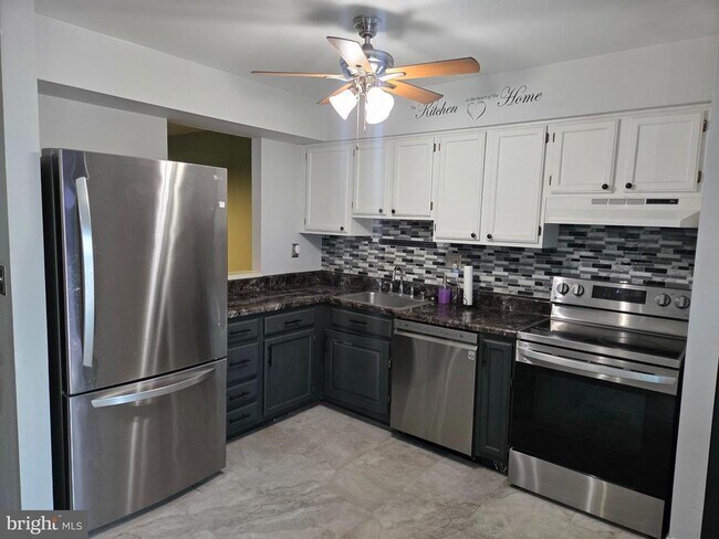 Photo - 2118 Cedar Barn Way