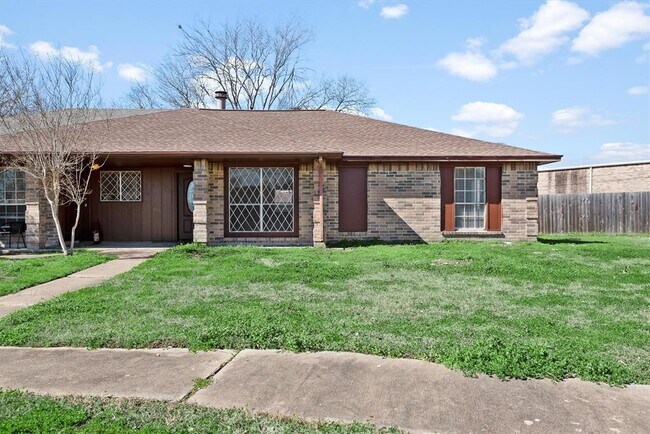 Photo - 3706 Westmeadow Dr Condo