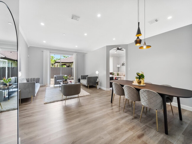 Photo - 14815 SW 28 Ln