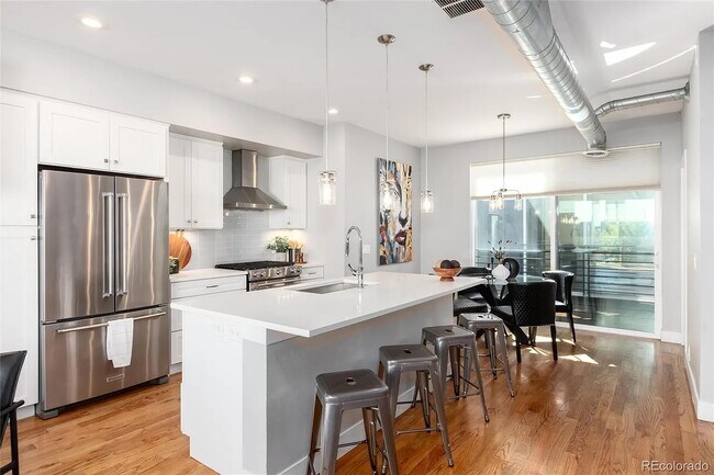 Photo - 4926 Lowell Blvd