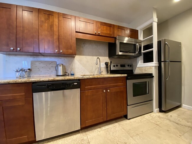 Photo - 480 Kenolio Rd