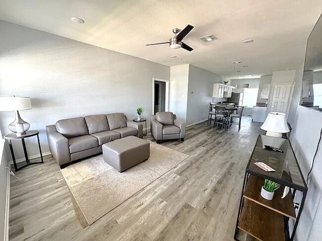 Photo - 4 bed 4 bath duplex - $550 per bed