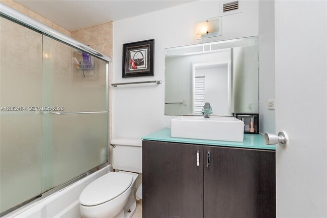 Photo - 905 Brickell Bay Dr Unit 623