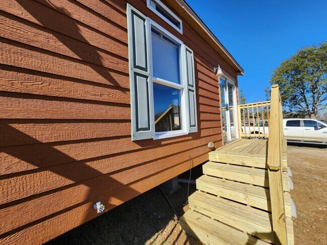 Photo - 140 Holy Temple St