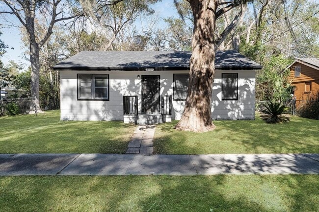 Photo - 3173 3rd St Cir S