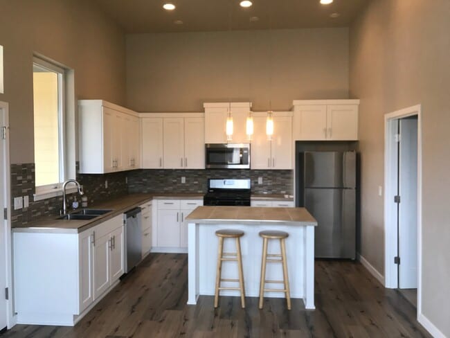 Photo - Cute and Cozy ADU in SW Redmond!