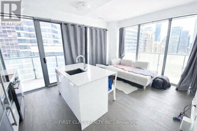 Photo - 57 St Joseph St Unit 2402