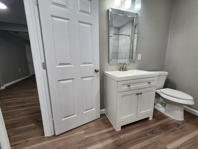 Photo - 5211 Eilers Ave Apartments