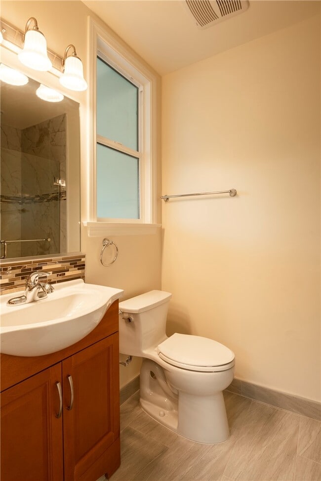 Photo - 5922 Encinita Ave Unidad A