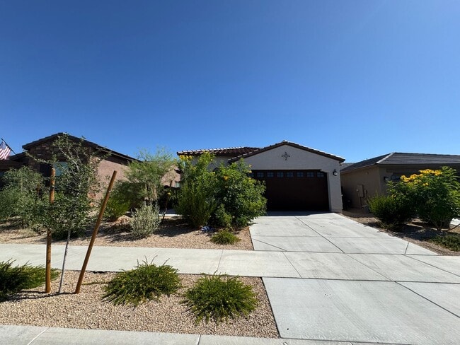 Building Photo - 2048 W Sienna Bouquet Pl