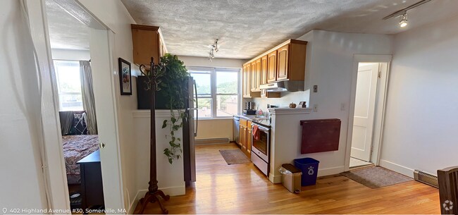 Building Photo - 390 Highland Ave Rental