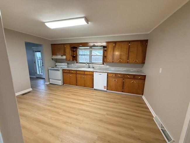 Photo - 514 Oliver Dr