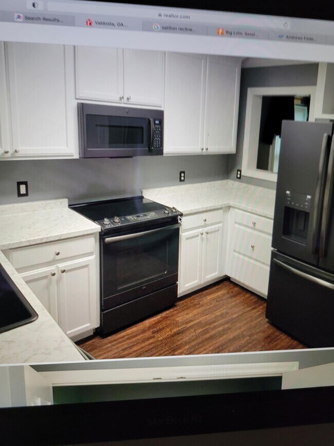 Photo - 1838 Hazel Dr Unit C