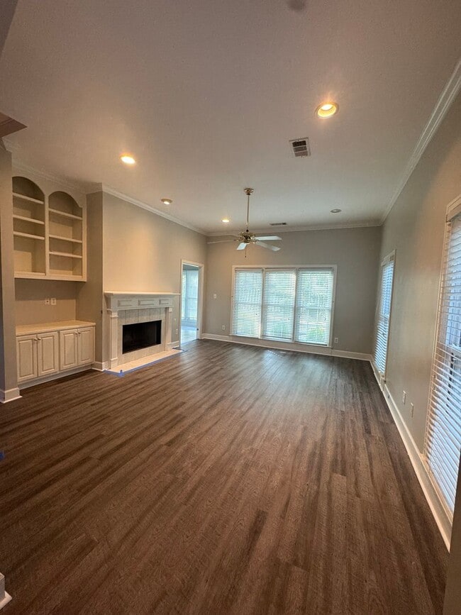 Photo - Old Marsh Way in Wynridge of Wynlakes