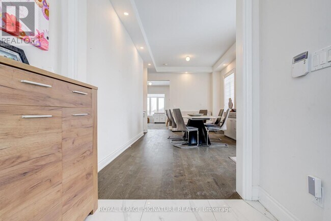 Photo - 71 Maple Fields Cir