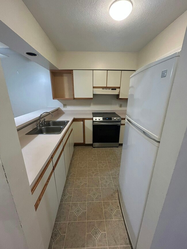 Photo - 11 RiverBend Dr Unit 27-2