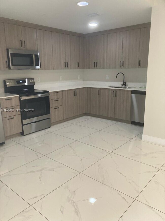 Photo - 25767 SW 144th Ave