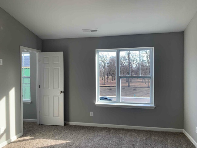 Photo - 3105 Bolton Square Blvd