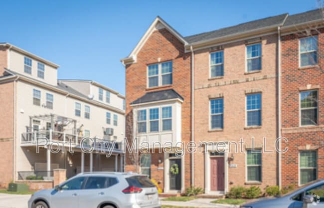 Building Photo - 907 S Macon St. Rental