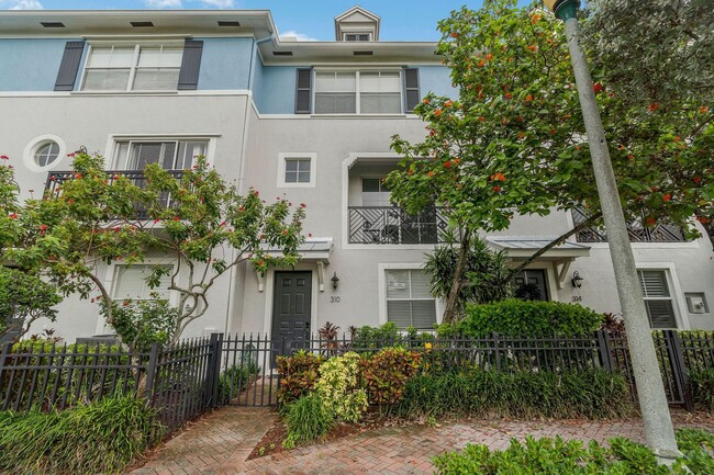 Gorgeous 2 bed 2.5 bathroom townhouse in d... - Gorgeous 2 bed 2.5 bathroom townhouse in d...