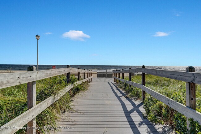 Photo - 211 Ocean Ave N
