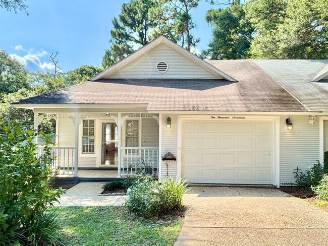 Building Photo - 10017 Foxrun Rd