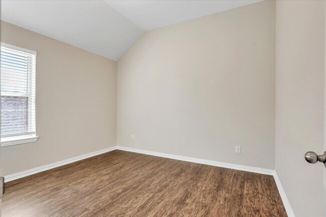 Photo - 7036 Terra Ln