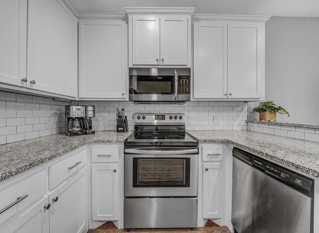 Photo - 3320 Robin Ln