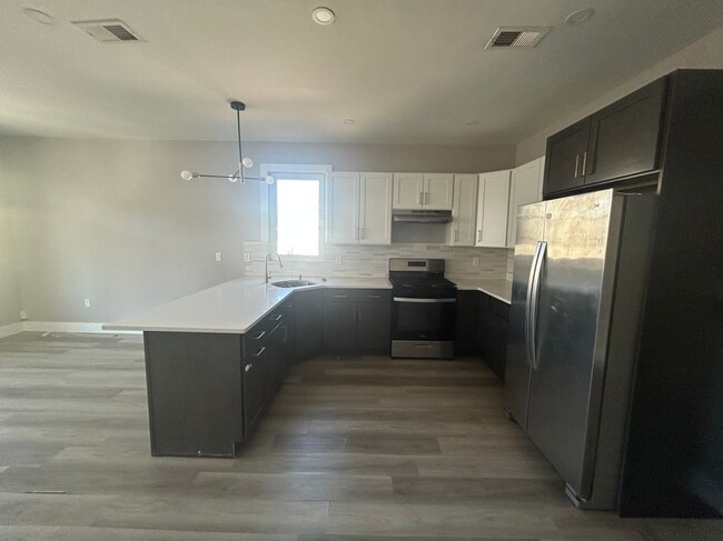 Photo - 254 22nd St Apartment