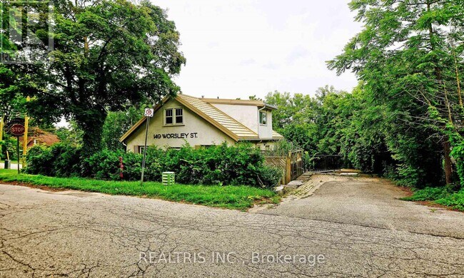 Photo - 149 Worsley St