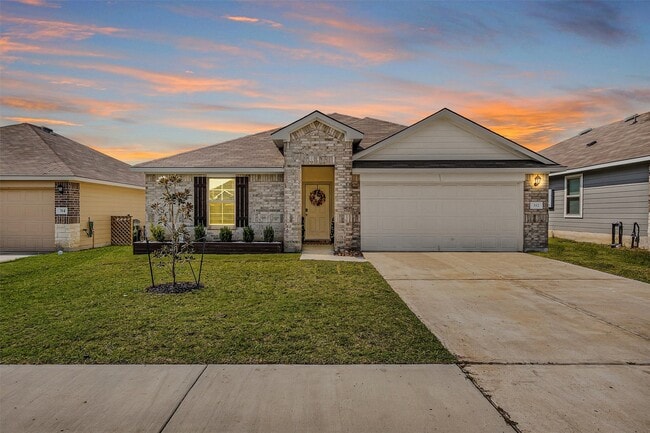 Building Photo - 312 Pecos Dr
