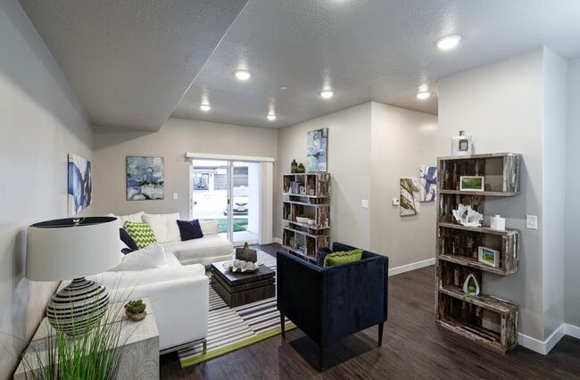 279 N 670 E Unit 107