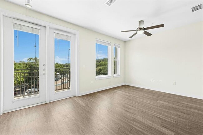 Photo - 1900 Barton Springs Rd Unit 4004