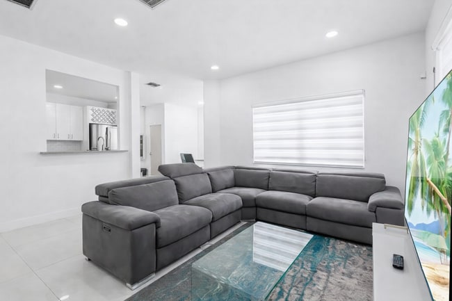 Building Photo - 2008 SW 102nd Ter