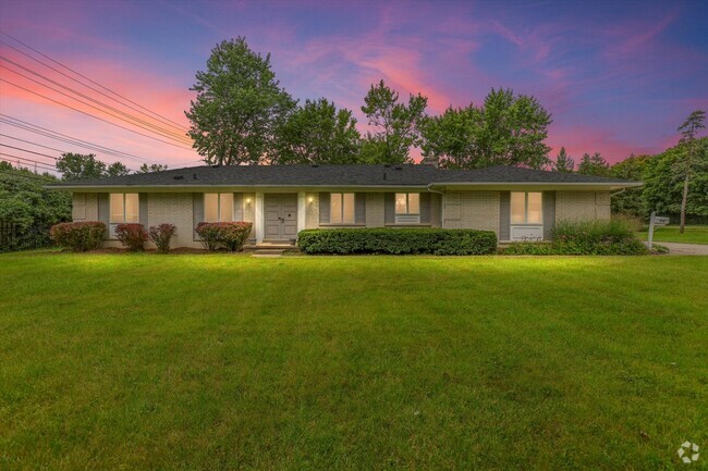 Building Photo - 116 Westbourne Dr Rental