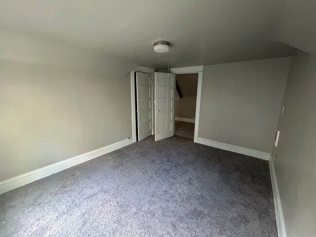 Photo - 10322 Parkgate Ave Unidad UP