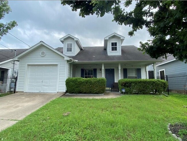 Building Photo - 1708 Lovingood Dr Rental