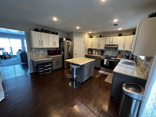 Building Photo - 7515 Belgravia Ln