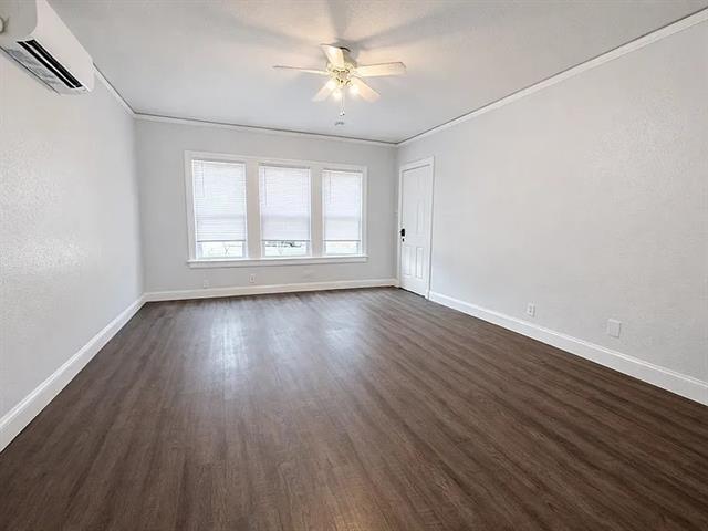 Photo - 5930 Victor St