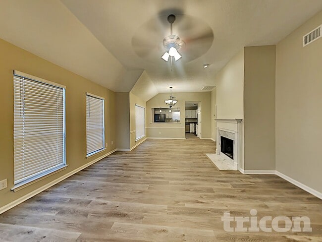 Photo - 316 Pine Ridge Ln