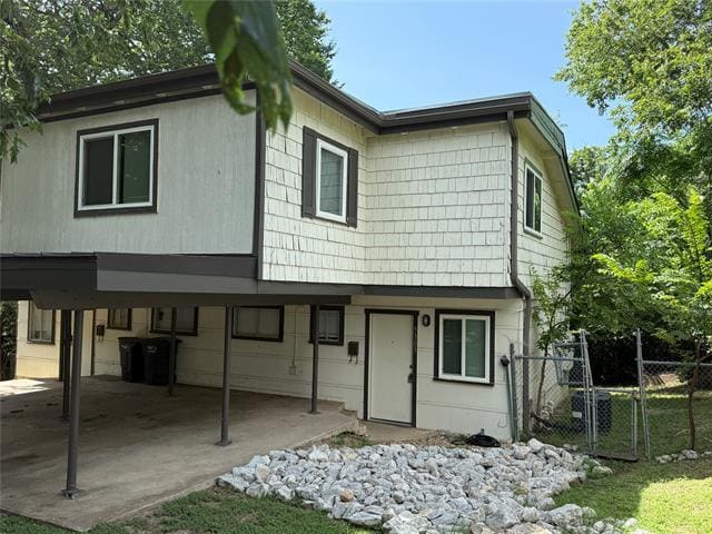 Building Photo - 5301 Lovell Ave