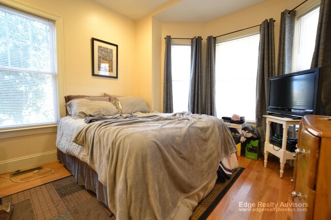 Photo - 23 Higgins St Unit 1