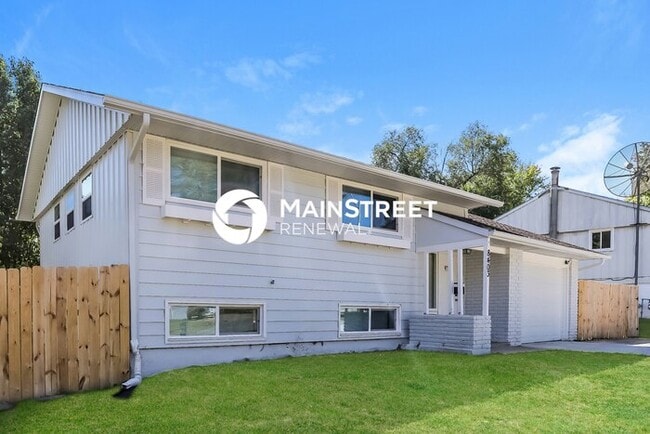Photo - 4 Bedroom Pet-Friendly Home in KANSAS CITY, MO with Main Street Renewal