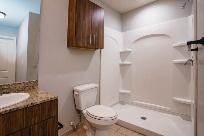 Photo - 401 E 2nd St Unit L-2