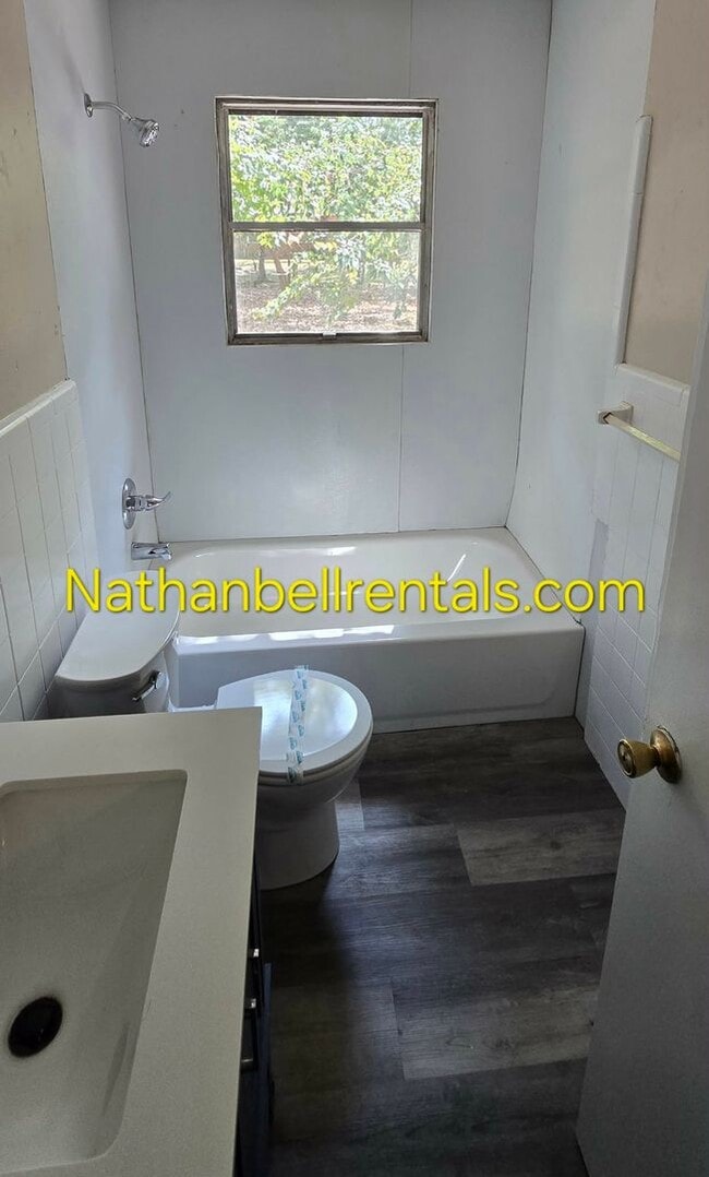 Photo - 2340 Beverly Dr