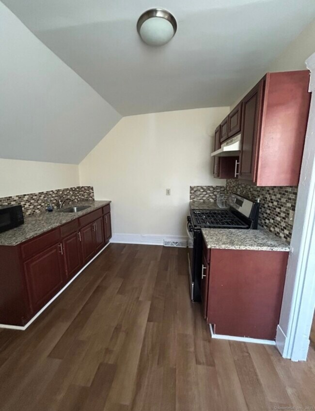 Photo - 50 Carmel St Unit 3